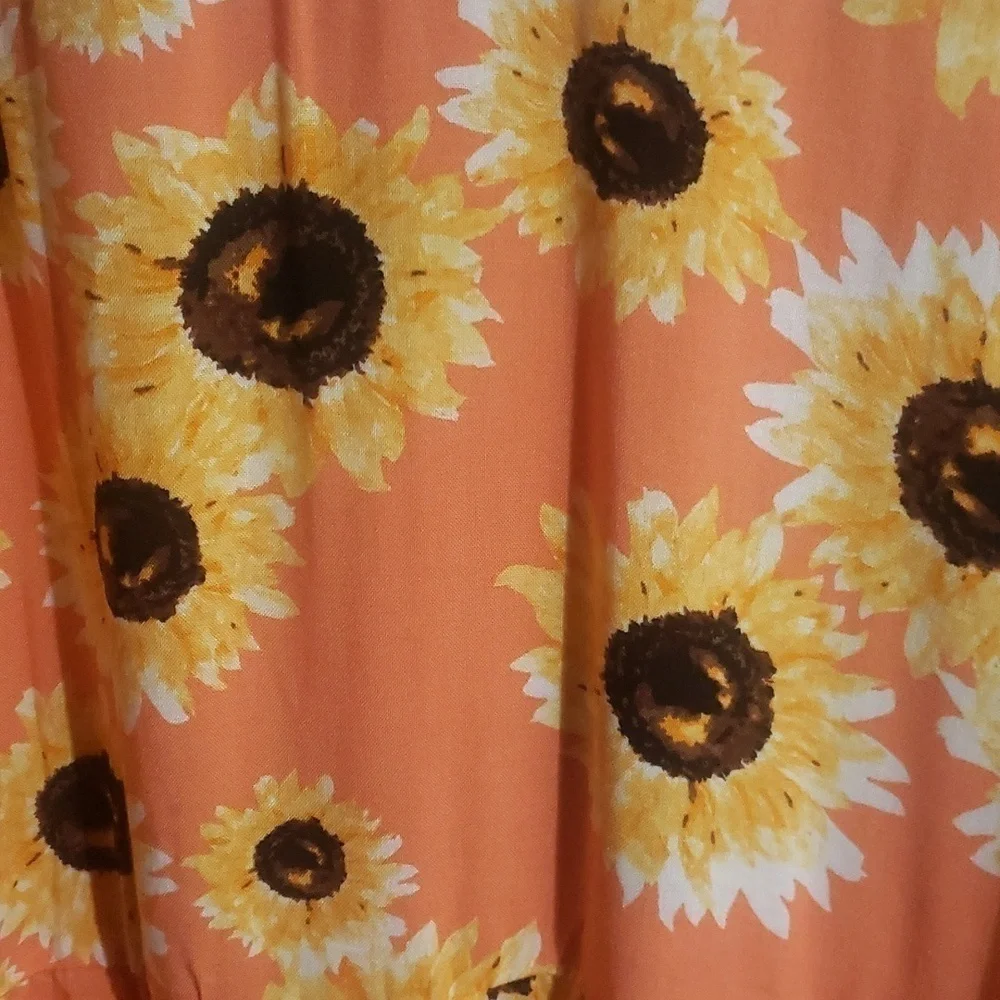 Madison and Hudson size L sunflower dress causal